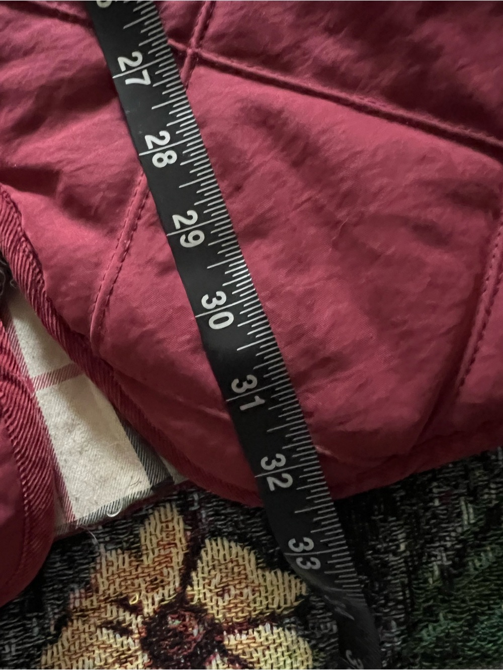 Burberry Vintage Quilted Women's Coat in Burgundy - Picture 9 of 14